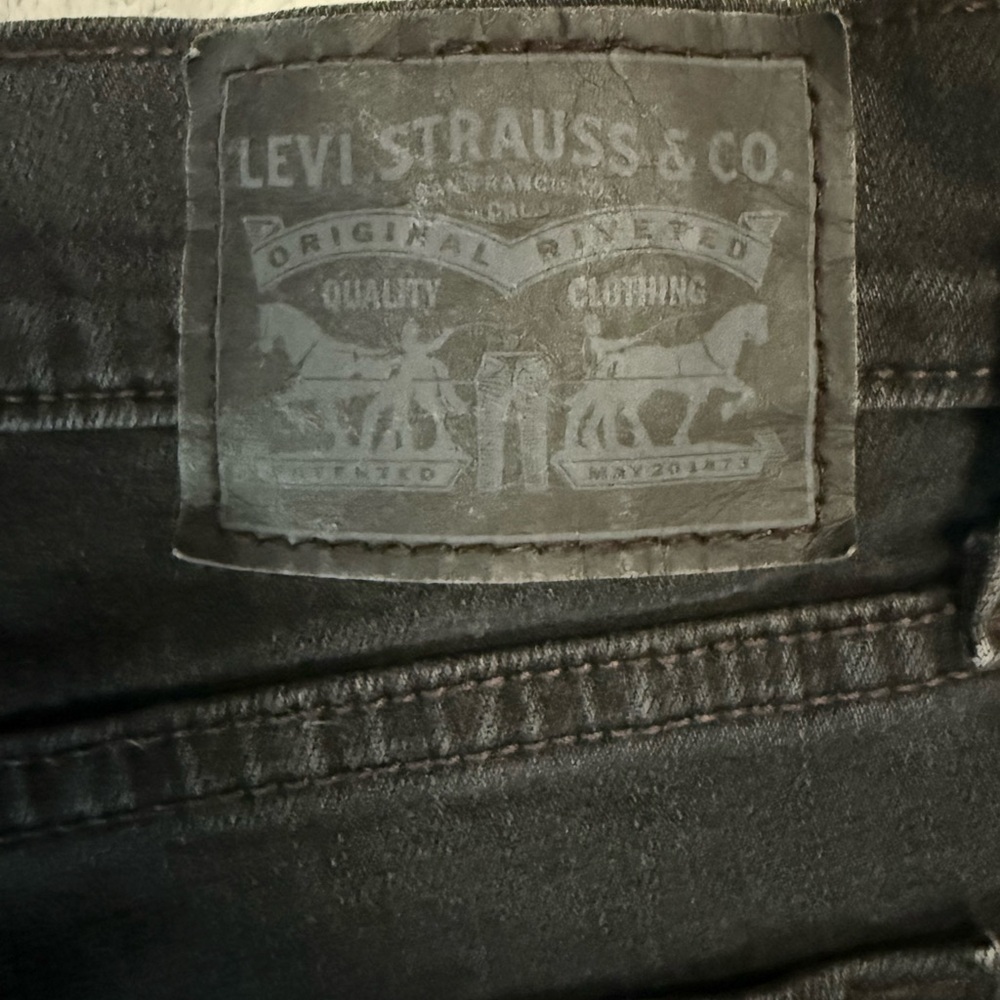 Levi’s Women's Black Distressed Jeans Size 30 - Picture 7 of 7